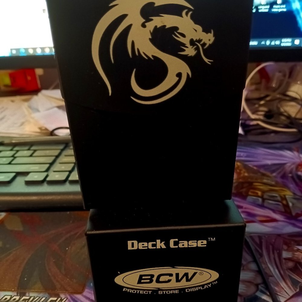 black bcw plastic deck case